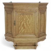 4048_collinson-and-lock-an-aesthetic-movement-satin-walnut-breakfront-wall-cupboard