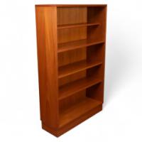 A Set of Mid-Century Teak Bookshelves with Five Shelves - Thumbnail 1
