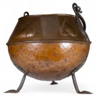 An Arts & Crafts Copper Coal Bucket with Stylized Heart Decoration - Thumbnail 1