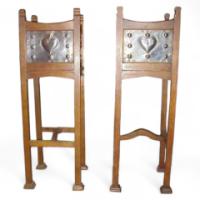 Shapland & Petter. Arts & Crafts Oak plant stand with repousse copper heart detailed panel - Thumbnail 1