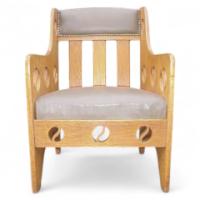 A Glasgow style Arts and Crafts oak armchair - Thumbnail 1