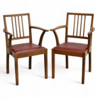 Edward Barnsley. A super quality pair of Cotswold style Oak Armchair - Thumbnail 1