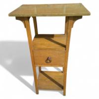 E. W. Godwin for William Watt. A rare and important Anglo-Japanese golden Oak sidetable - Thumbnail 1