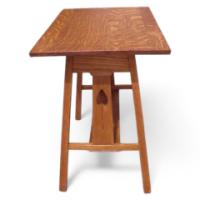 E A Taylor for Wylie and Lochhead. An Arts and Crafts 1/4 sawn oak sidetable - Thumbnail 1