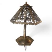 Alfred Bucknell. An exceptional Arts & Crafts hand made brass table lamp with a Heron. - Thumbnail 1