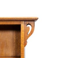 Wylie & Lochhead, In the style of Arts & Crafts Oak bookcase with cupboard - Thumbnail 10