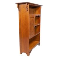 Wylie & Lochhead, In the style of Arts & Crafts Oak bookcase with cupboard - Thumbnail 3