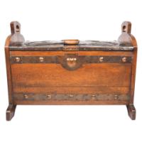 Shapland & Petter or Liberty & Co. Attributed, Arts & Crafts Oak blanket box - Thumbnail 2
