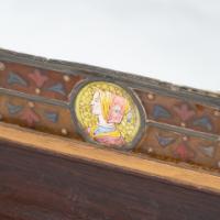 Historicist Oak Mirror with Enamelled Roundels of Noble Figures (c.1880) - Thumbnail 10