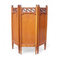 Arts & Crafts Folding Oak Firescreen with Stylised Ying Yang Carved Fretwork - Thumbnail 1