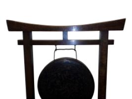 E. W. Godwin for William Watt. Anglo-Japanese gong - Thumbnail 7