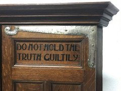 Liberty & Co. Attributed, an Arts Crafts Oak corner cupboard - Thumbnail 4