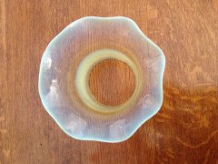 Vaseline Glass Oil Lamp Shade with Flared Frill Rim c.1900 - Thumbnail 3