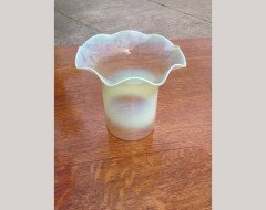 Vaseline Glass Oil Lamp Shade with Flared Frill Rim c.1900 - Thumbnail 4