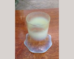 Vaseline Glass Oil Lamp Shade with Flared Frill Rim c.1900 - Thumbnail 5