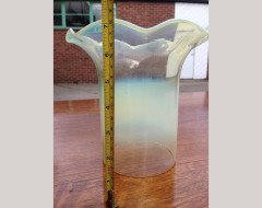 Vaseline Glass Oil Lamp Shade with Flared Frill Rim c.1900 - Thumbnail 7