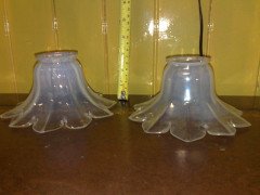 A Pair of Small Vaseline Shade - Thumbnail 2