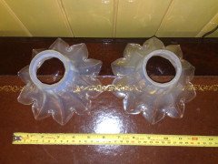 A Pair of Small Vaseline Shade - Thumbnail 3