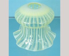 Rare jellyfish shaped Vaseline shade - Thumbnail 2