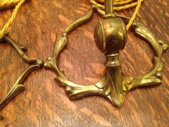 W. A. S. Benson. Rare pair of swan shaped table lights with mistletoe leaf and berry bases. - Thumbnail 4