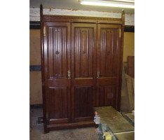 A. W. N. Pugin for J G Crace. important Gothic Revival Oak treble wardrobe of superior quality - Thumbnail 1
