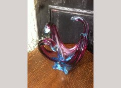 Art glass biomorphic vase in ruby and aquamarine c.1960 | Dickinson's Real Deal - Thumbnail 2
