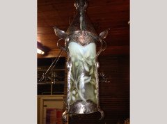 An Arts and Crafts silver plated lantern with floral Vaseline shade. - Thumbnail 4