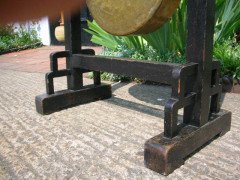 E. W. Godwin for William Watt. An Anglo-Japanese gong and striking stick - Thumbnail 7