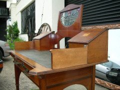 G. M. Ellwood for J. S. Henry. A stunning pure Arts & Crafts desk - Thumbnail 5