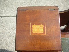 G. M. Ellwood for J. S. Henry. A stunning pure Arts & Crafts desk - Thumbnail 11