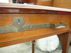 G. M. Ellwood for J. S. Henry. A stunning pure Arts & Crafts desk - Thumbnail 17