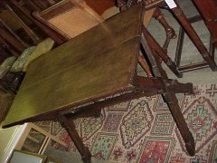 E. W. Godwin. A rare and early trestle table for Northampton Town Hall - Thumbnail 1