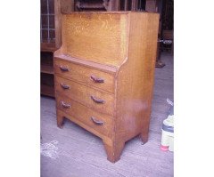 Arthur Simpson. an Arts and Crafts Oak Bureau - Thumbnail 2