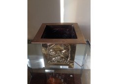 Margaret Gilmour Attributed, a square Glasgow School brass planter with stylised rose and floral details - Thumbnail 2
