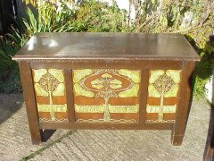 Edwin B Joliffe. A stunning Arts & Crafts stained wood and Gesso cabinet - Thumbnail 2