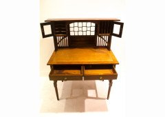 E. W. Godwin for William Watt. Anglo-Japanese writing desk - Thumbnail 2