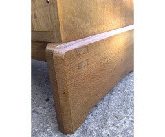 Eric Sharp. An Oak dining table and sideboard Attributed, to Gordon Russell or possibly by Eric Sharp. - Thumbnail 14