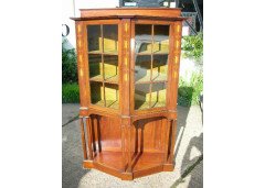 G. M. Ellwood for J. S. Henry. A Glasgow Style break front display cabinet - Thumbnail 2