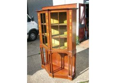 G M Ellwood for J S Henry. A Glasgow Style break front display cabinet - Thumbnail 3