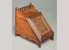 E. W. Godwin for Collinson & Lock. An Aesthetic Movement carved Oak coal box - Thumbnail 1