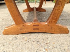 Edward Barnsley. A super quality Cotswold style Oak dining table designed for the Rural Industries Bureau. - Thumbnail 7