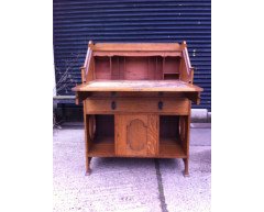 J. S. Henry. Arts & Crafts Oak bureau with elongated brass handles - Thumbnail 3