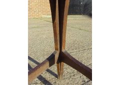 George Walton. A Glasgow School Oak sidetable - Thumbnail 3