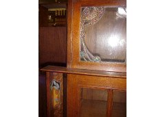 C. F. A Voysey for J. S. Henry. Arts & Crafts Oak display cabinet - Thumbnail 3