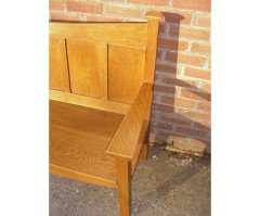 A well designed Well-Crafted Arts & Crafts Oak settle - Thumbnail 3