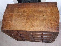 Ernest Barnsley. A highly important Cotswold School Oak chest of drawers - Thumbnail 12