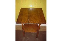Heal's of London. A pair of Heal's and Son Oak Arts & Crafts side tables. - Thumbnail 2