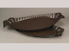 W. A. S. Benson. A pair of copper oval twin handled tray - Thumbnail 1