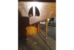 E. A. Taylor for Wylie & Lochhead. A top quality Glasgow School Arts & Crafts quarter sawn Oak oblong table - Thumbnail 7