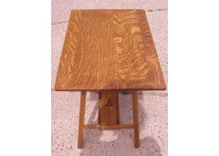 E. A. Taylor for Wylie & Lochhead. Arts & Crafts 1/4 sawn Oak sidetable - Thumbnail 3